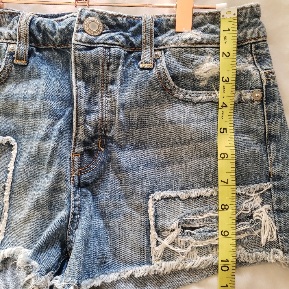 American Eagle, Distressed, Blue, Denim Jean Shorts. Size 4. - Picture 10 of 10